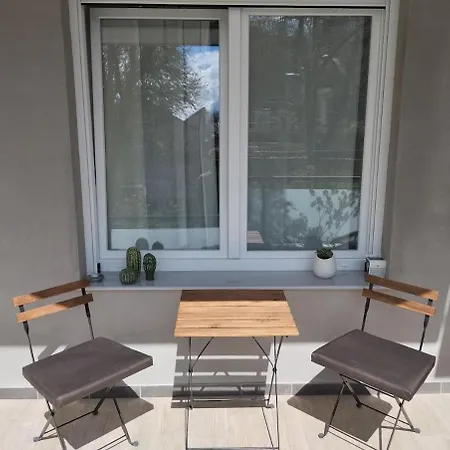 Veronica's * אדסה